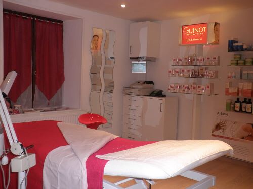 Beauty room or bedroom